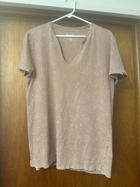 Victoria secret PINK Washed Mauve/tan V-Neck Tee- size medium